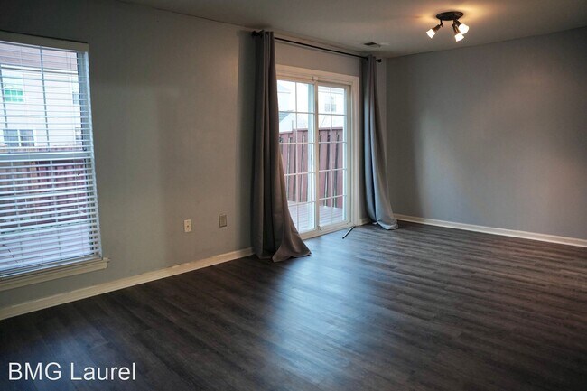 Building Photo - 3 br, 1.5 bath House - 528 Bend Circle Rd