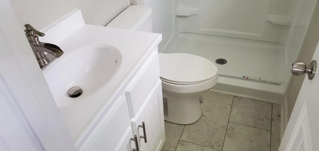 Building Photo - 3 bed 2 bath rental home