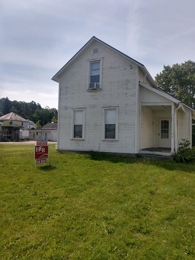 Primary Photo - 1413 Chestnut