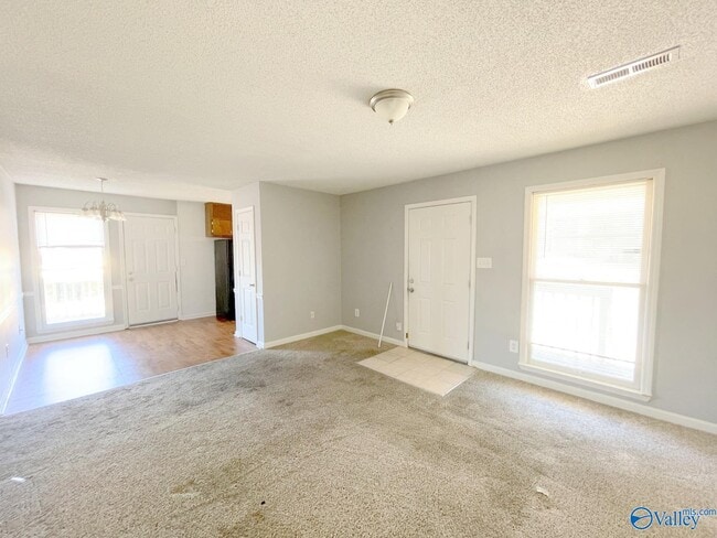 Foto del edificio - 1507 Halston Cir NW