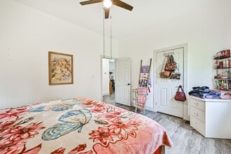 Building Photo - 1400 S Broadway St