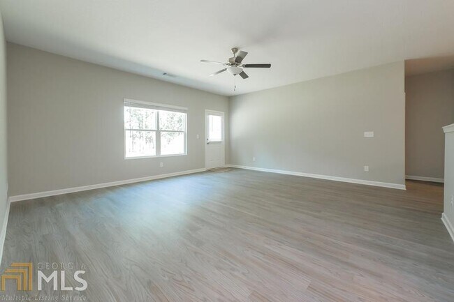 Building Photo - 110 Ashley Trace