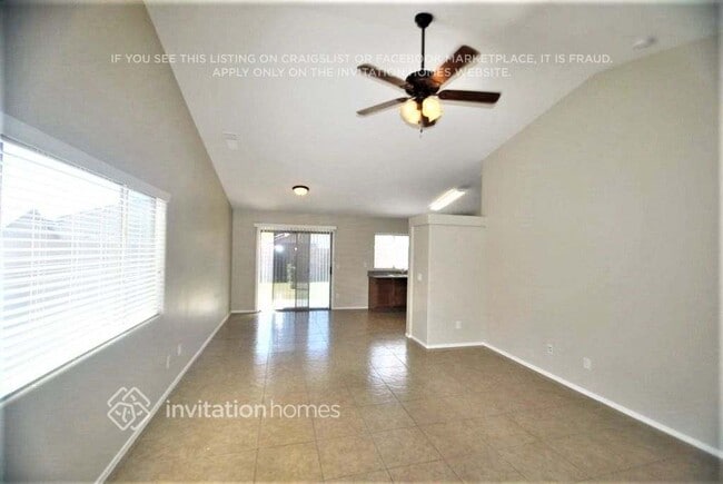 Building Photo - 10967 W Elm Ln