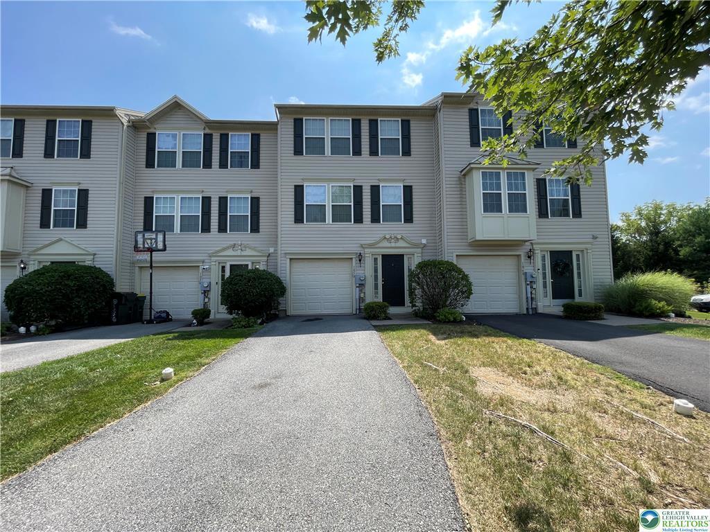 Foto principal - 1058 Sparrow Way