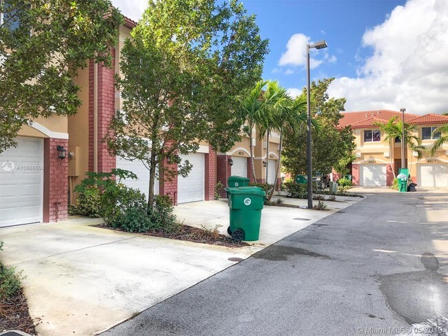Foto del edificio - 4018 Oak Landing Dr