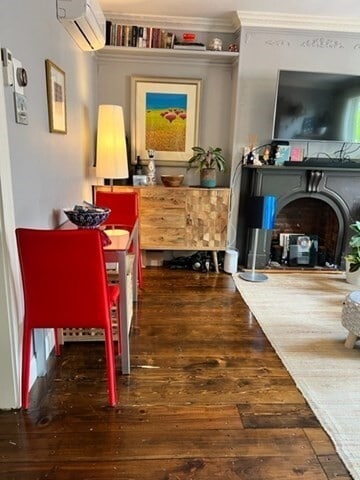 Foto del edificio - 4 Centre Pl