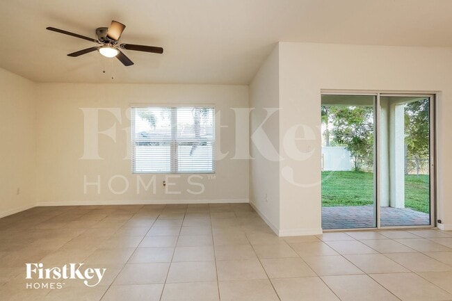 Foto del edificio - 237 SE 3rd St