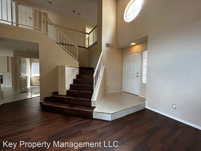 Building Photo - 4 br, 3 bath House - 2724 Port of Call Dr