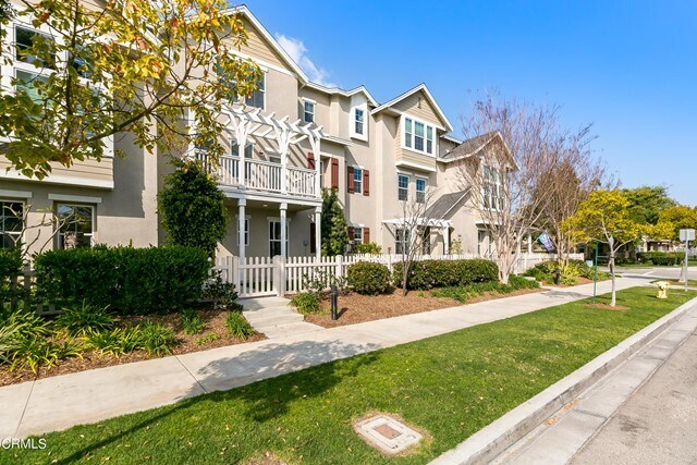 Building Photo - 3133 N Oxnard Blvd