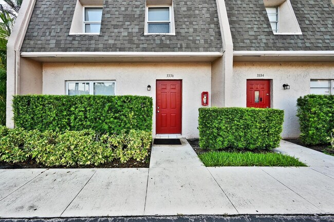 Foto del edificio - 3336 Quail Close