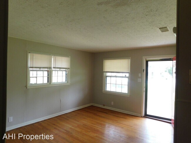 Building Photo - 3 br, 1 bath House - 3222 Elsberry Road