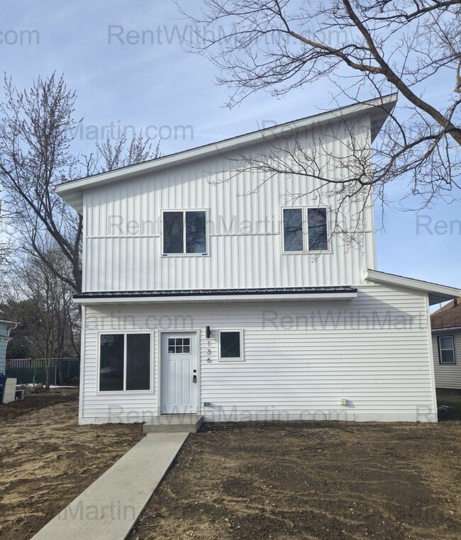 Building Photo - 136 Janney Ave