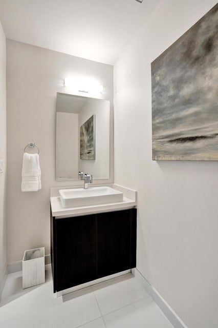 Foto del edificio - 3030 N Ocean Blvd