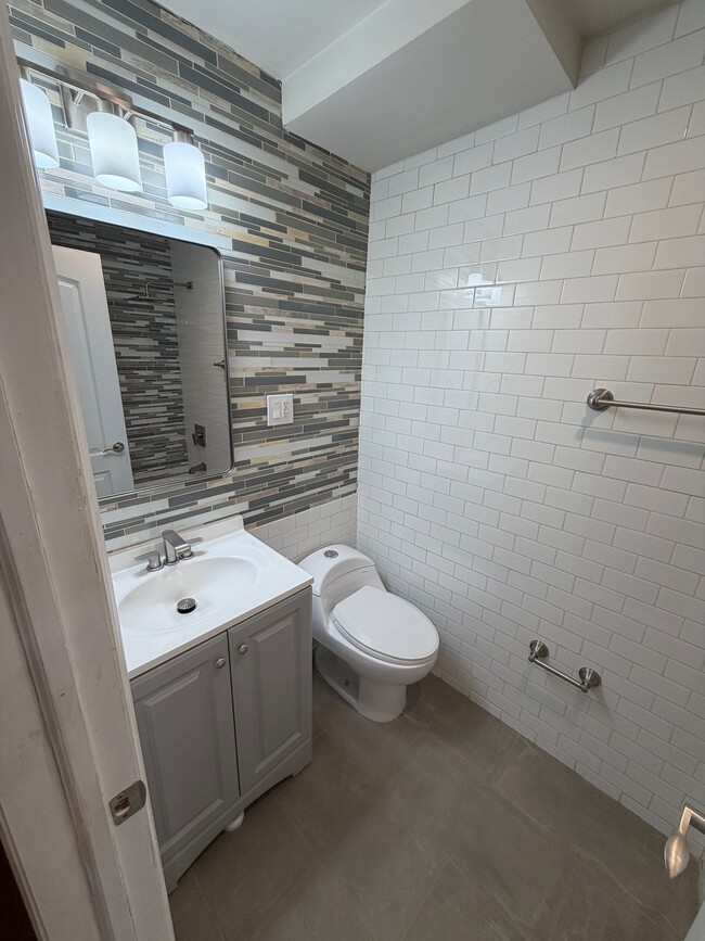 Foto del edificio - 427 E 143rd St