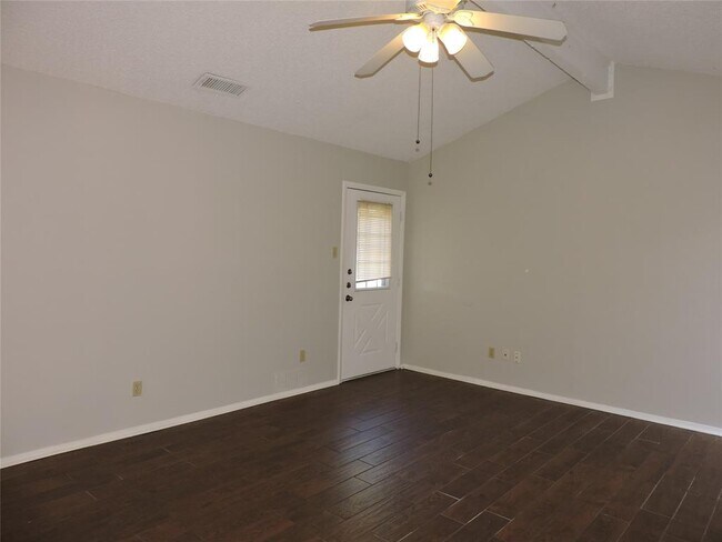 Foto del edificio - 8509 Fathom Cir