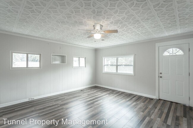 Building Photo - 4 br, 1 bath House - 5327 Lee Ave  - 5327 ...