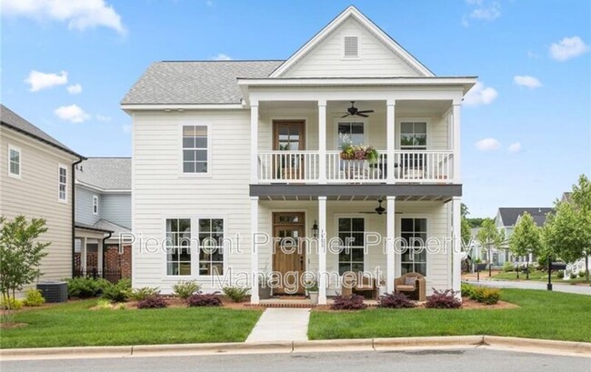 Building Photo - 1553 Autumn Park Cir