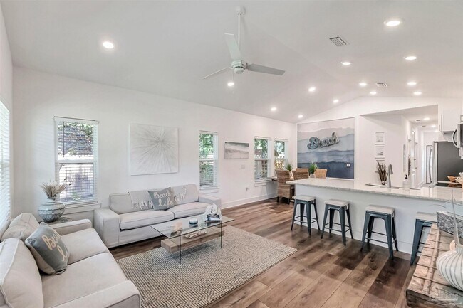 Foto del edificio - 4675 Geneva Dr