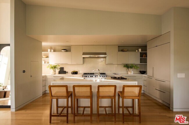 Foto del edificio - 3218 Maplewood Ave