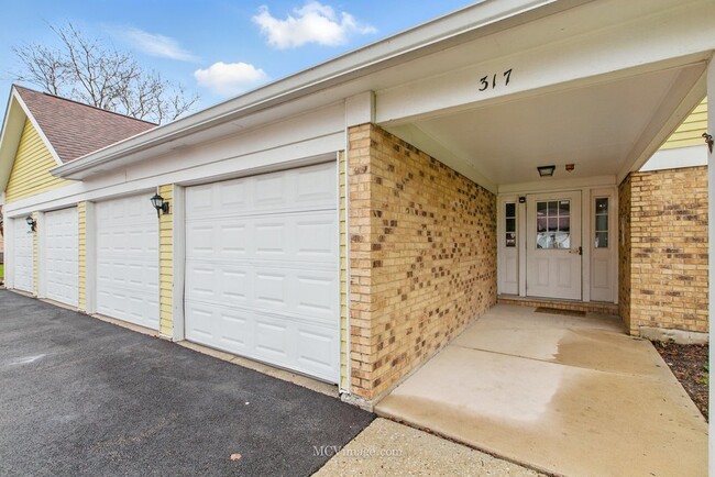 Foto del edificio - 317 Memory Ln