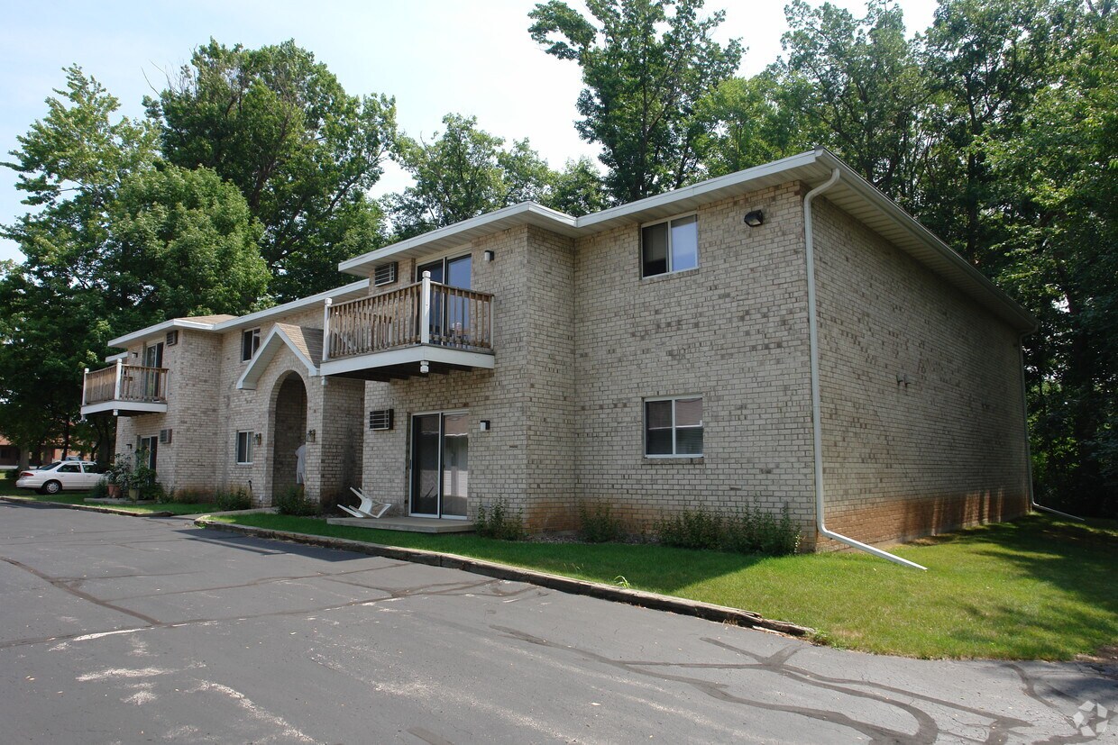 Building Photo - 1059 Pilgrim Way