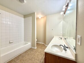 Building Photo - 13706 Audra Ln