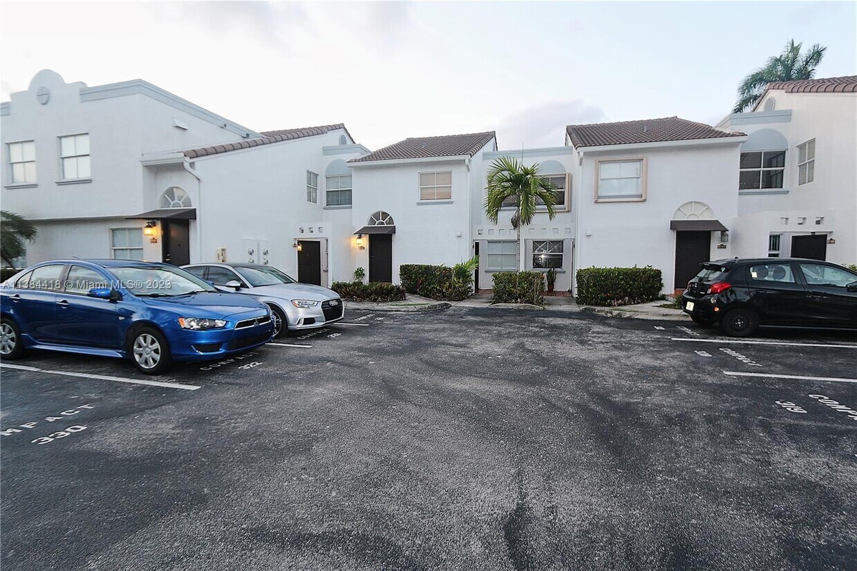 9759 NW 48th Terrace Unit 322, Doral, FL 33178 Condo for Rent in Doral, FL