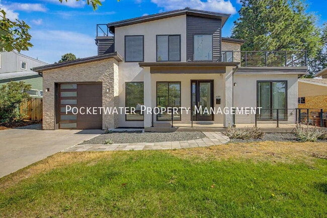 Photo - 3595 Darley Avenue- House