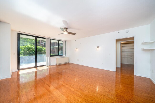 Foto del edificio - 700 Grove St