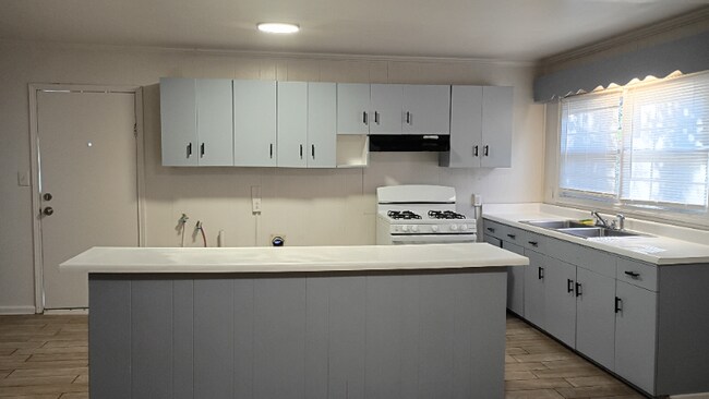 Building Photo - 3532 Morgan Dr