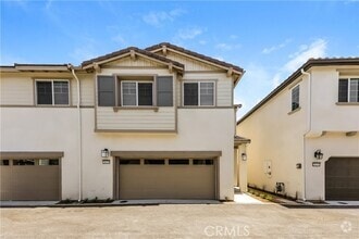 Building Photo - 28205 Cookhouse Ln