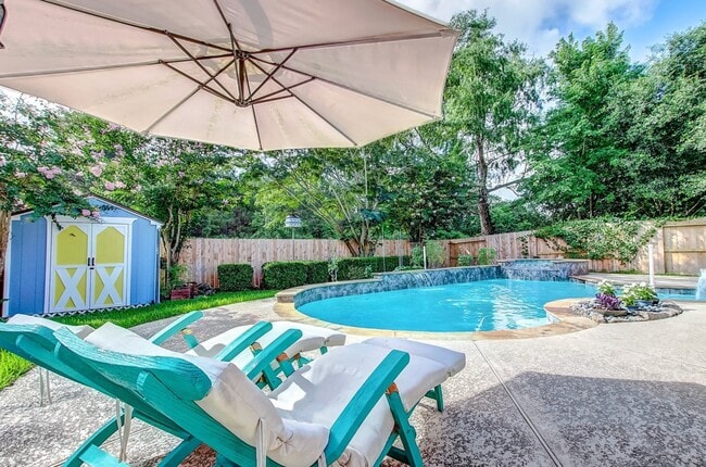 Building Photo - 3307 Pedernales Trails Ln