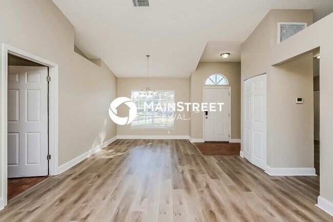 Foto del edificio - 3 Bedroom Pet-Friendly Home in SPRING HILL, FL with Main Street Renewal