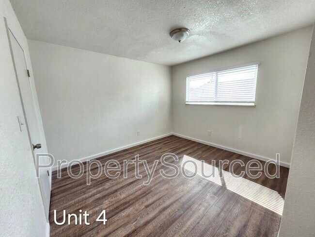 Building Photo - 911 H Street