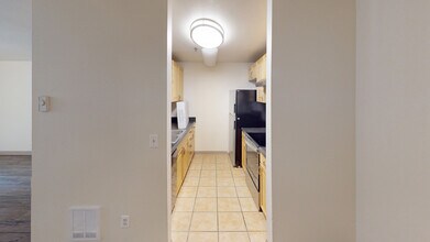 Interior Photo - Crown Pointe