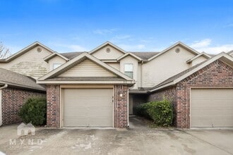 Building Photo - 313 W Thurman St