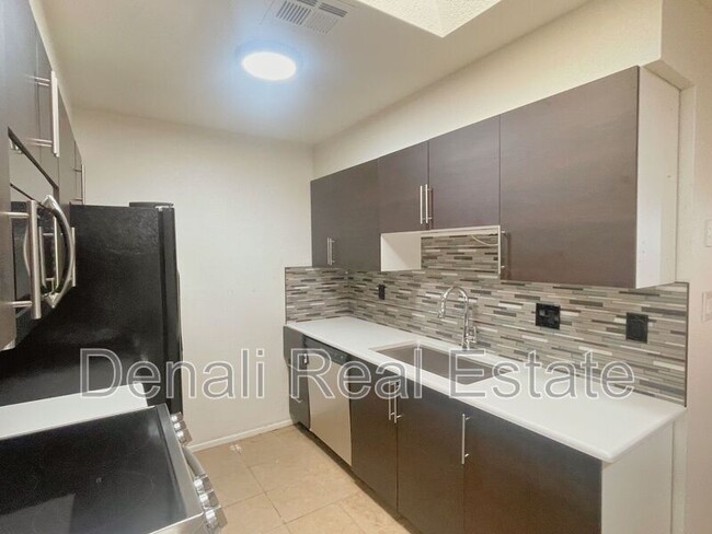 Foto del edificio - 95 N Cooper Rd