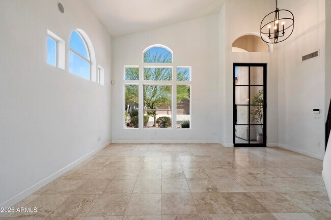 Foto del edificio - 7357 E Rochelle Cir