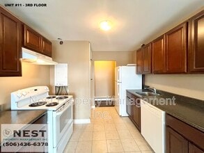 Building Photo - 227 West Ln