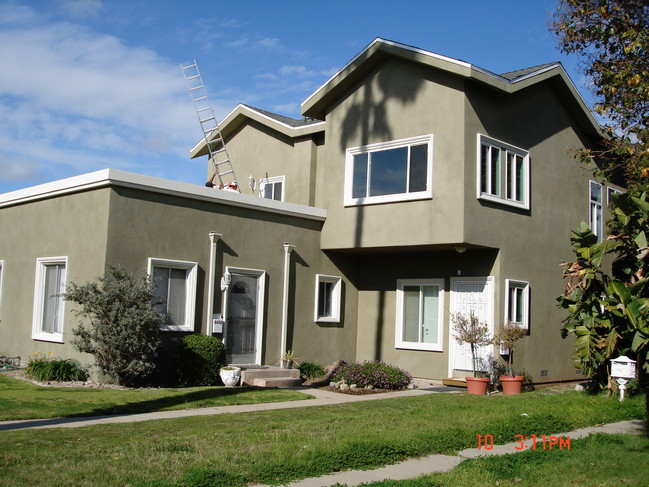 FRONT OF PROPERTY/UPPER UNIT - 8408 Wiley Post Ave