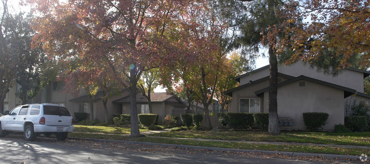 Foto del edificio - Merced Gardens Apartments