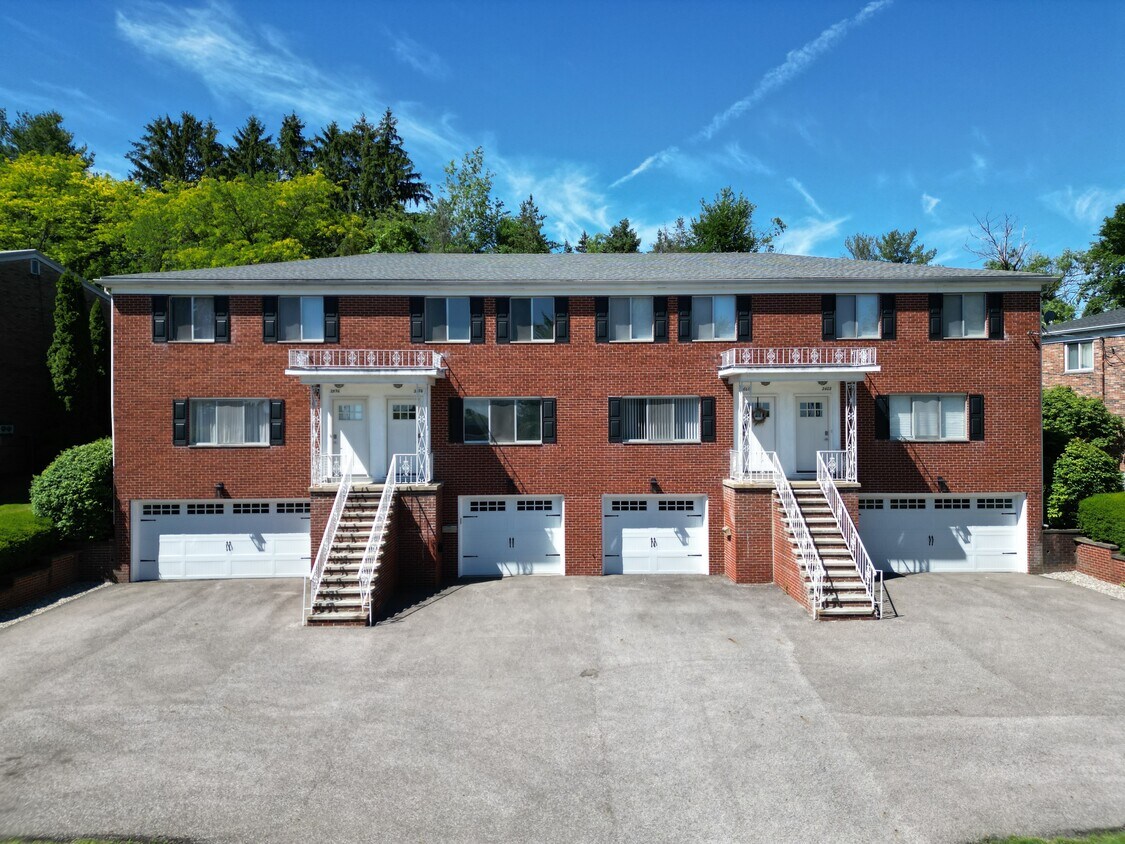 Primary Photo - 2598 Chamberlain Rd