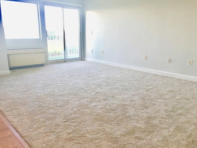Foto del edificio - 200 Cove Way