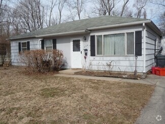Building Photo - 236 Schilling St