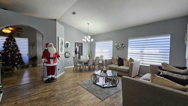 Foto del edificio - 2713 Barnsley Ln