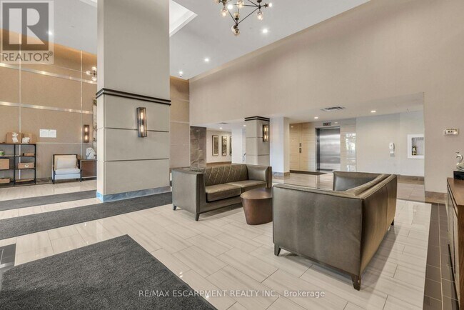 Photo du bâtiment - 2486 Old Bronte Rd