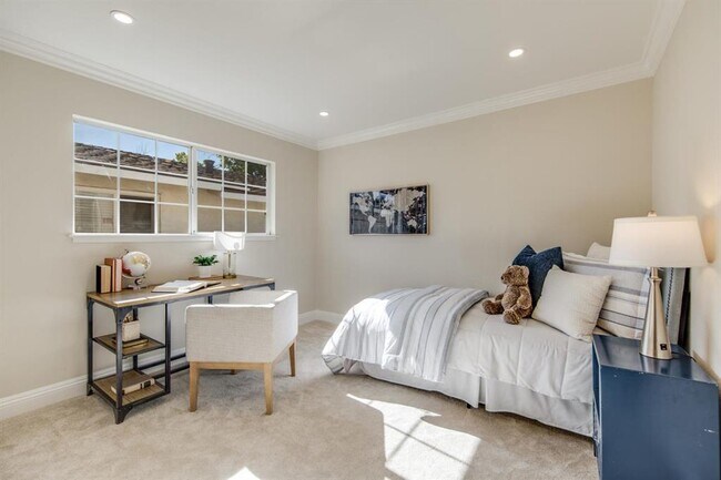 Foto del edificio - 4927 Miramar Ave