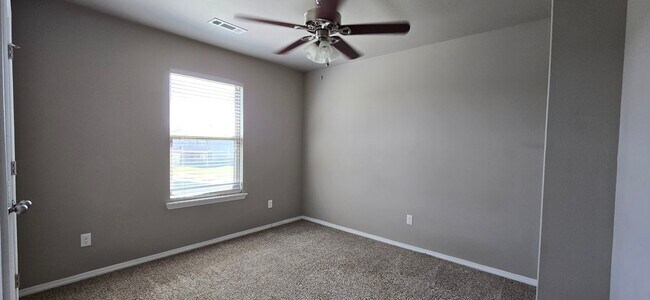Foto del edificio - 5007 SW Fieldstone Blvd