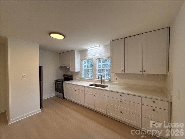 Building Photo - 1903 Flint Ln