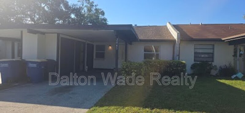 Foto principal - 2045 Sunset Grove Ln